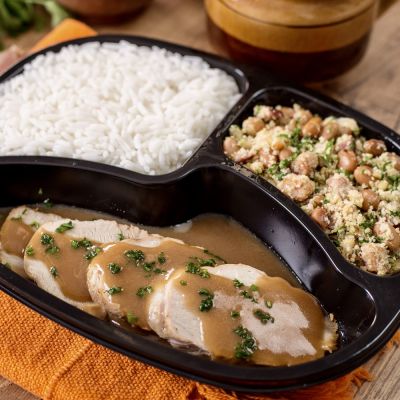 PP 15 - Lombinho Assado, Feij&atilde;o Tropeiro com Couve e Arroz Branco - 400g