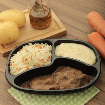 PP 26 - Bife de Alcatra ao Vinho com Arroz &agrave; Grega e Pur&ecirc; de Batatas - 450g