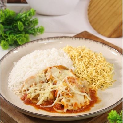 PP 32 - Berinjela &agrave; Parmegiana com Arroz Branco e Batata Palha - 450g