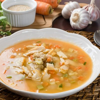 Sopa de Quinoa com Frango - 350g - 172g - 14g Proteína